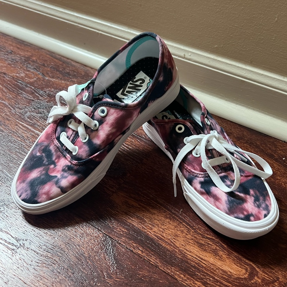 Purple floral vans 6 NWT